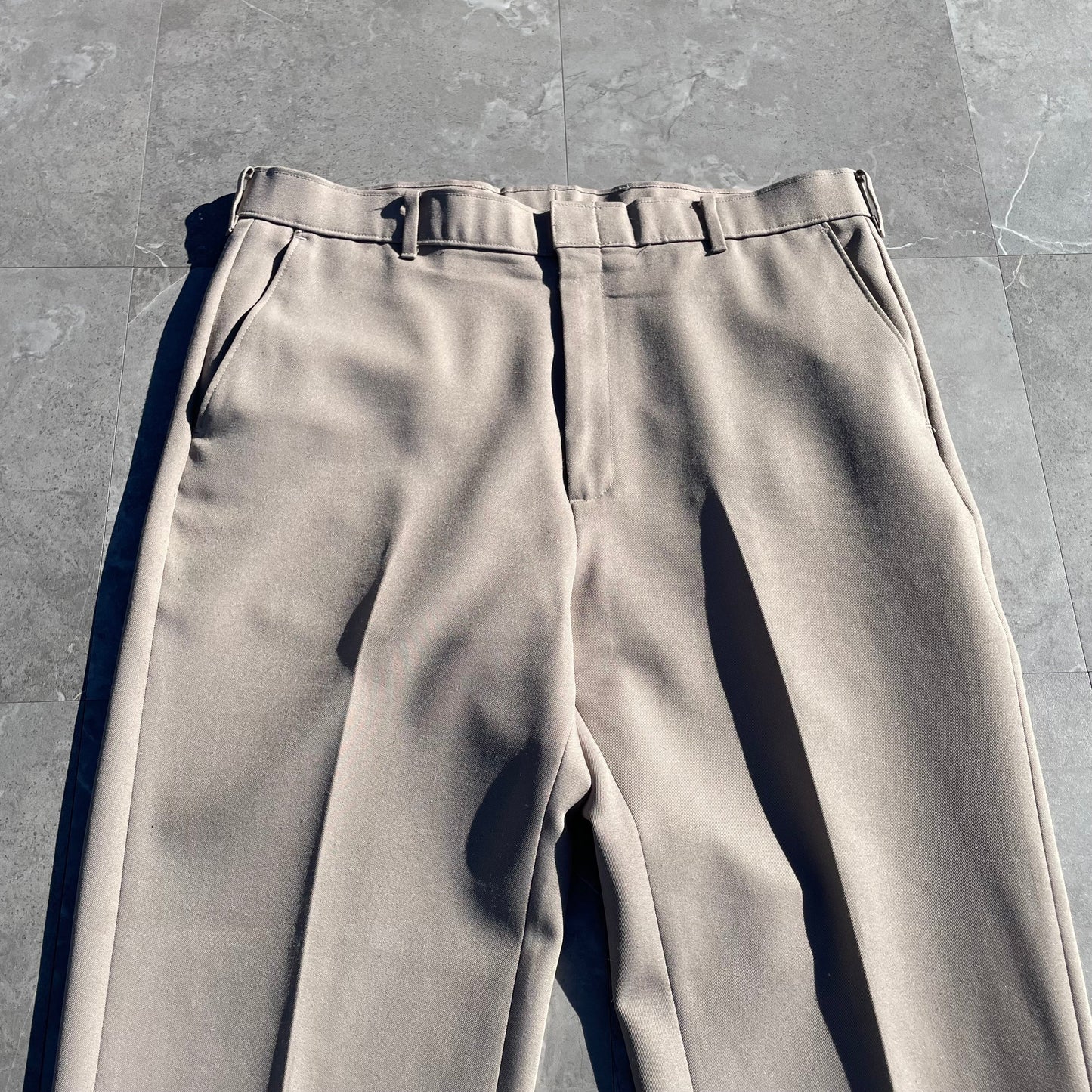 90s Levi's Beige Action Slacks KiiChain Clothing