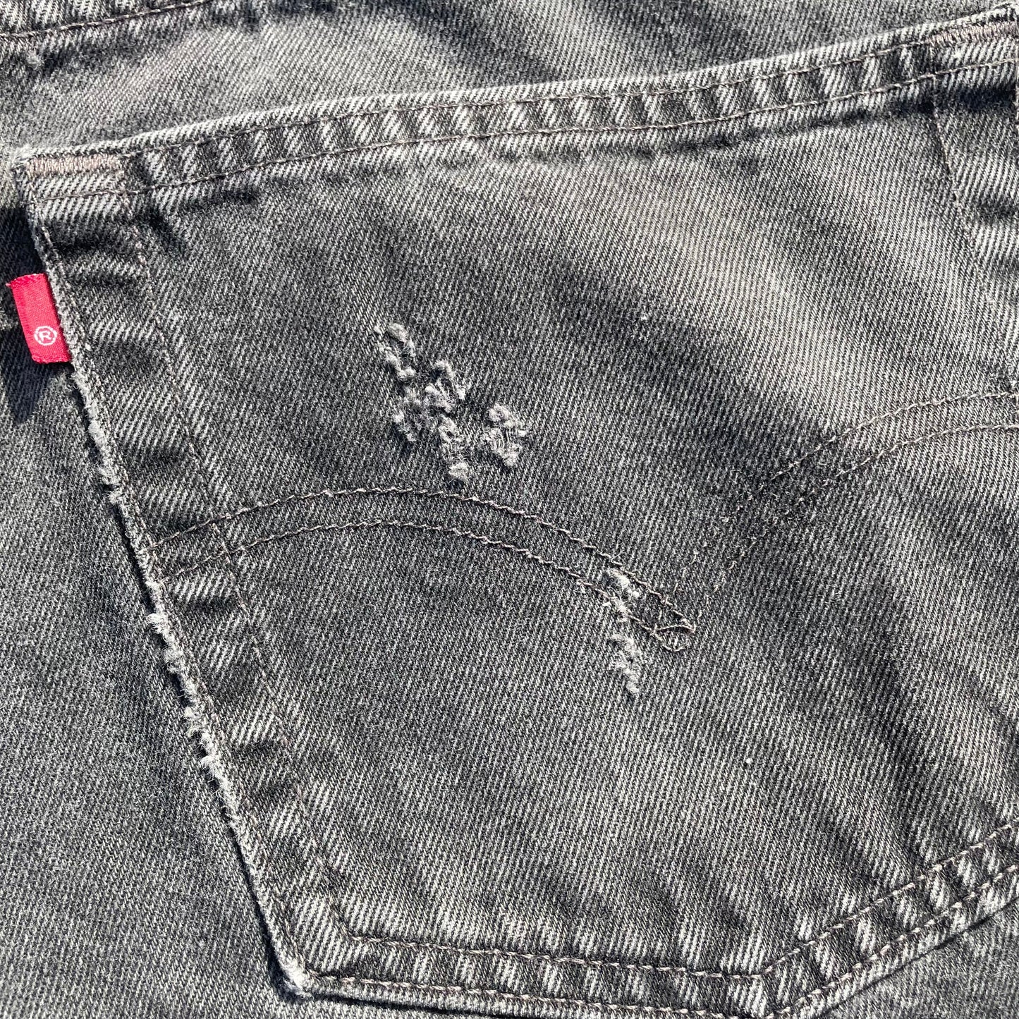 90s Levi's 550 Made in USA Black Denim 40x30 KiiChain Clothing