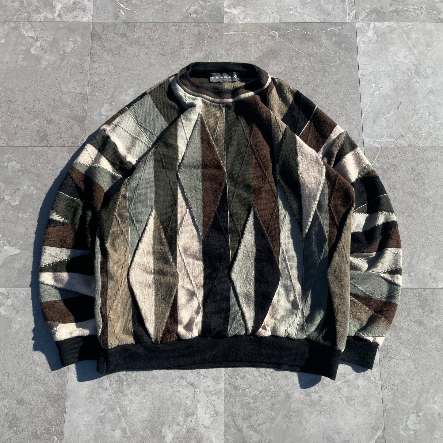 90s Tundra Made in Canada Coogi-Style Design Knit KiiChain Clothing