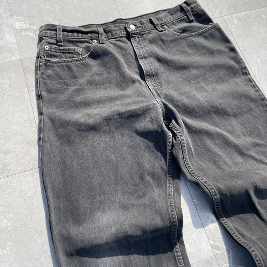90s Levi's 550 Made in USA Black Denim 40x30 KiiChain Clothing