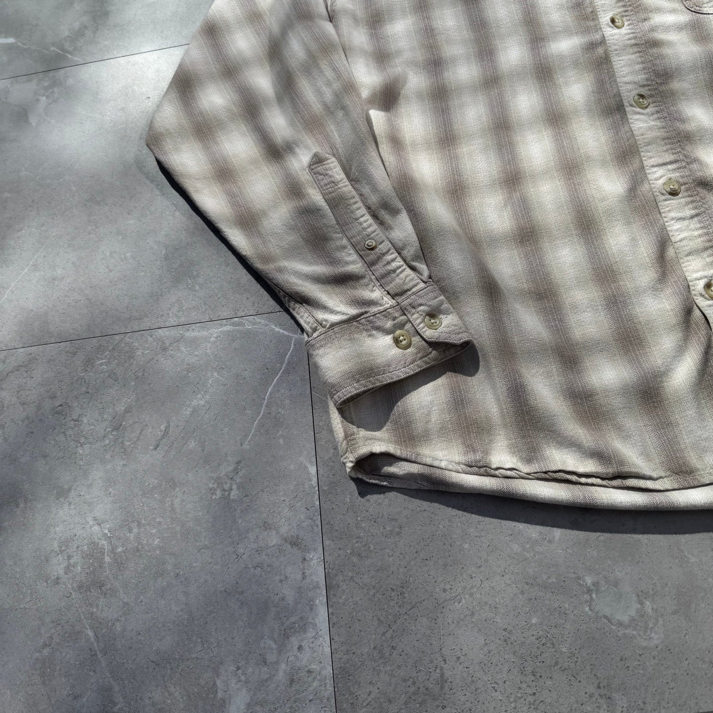 00s Columbia Cream/Beige Shadow Checkered Shirt KiiChain Clothing