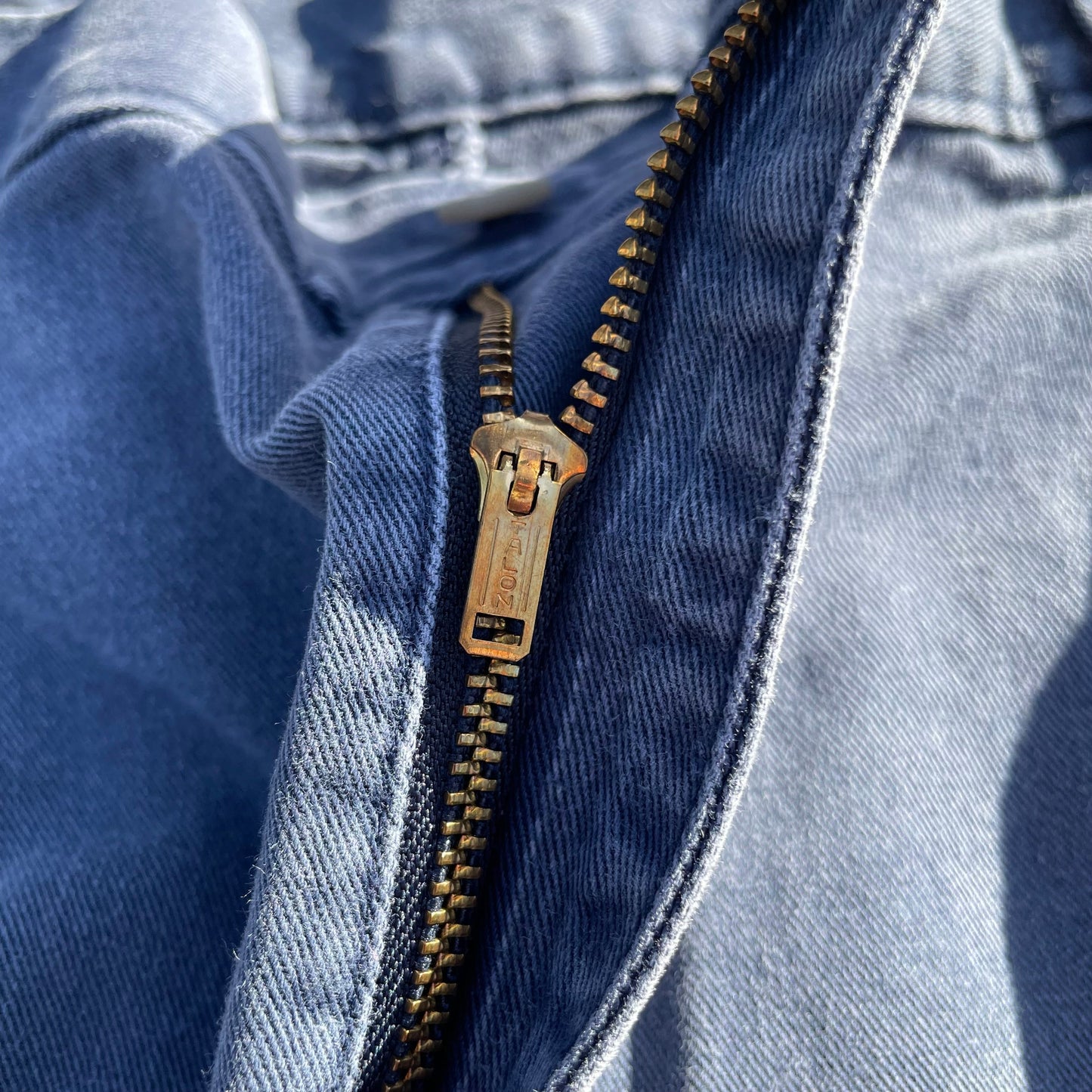 80s-90s Dockers Made in USA Two-Tuck Pleated Faded Blue Chino Pants 33x31 KiiChain Clothing