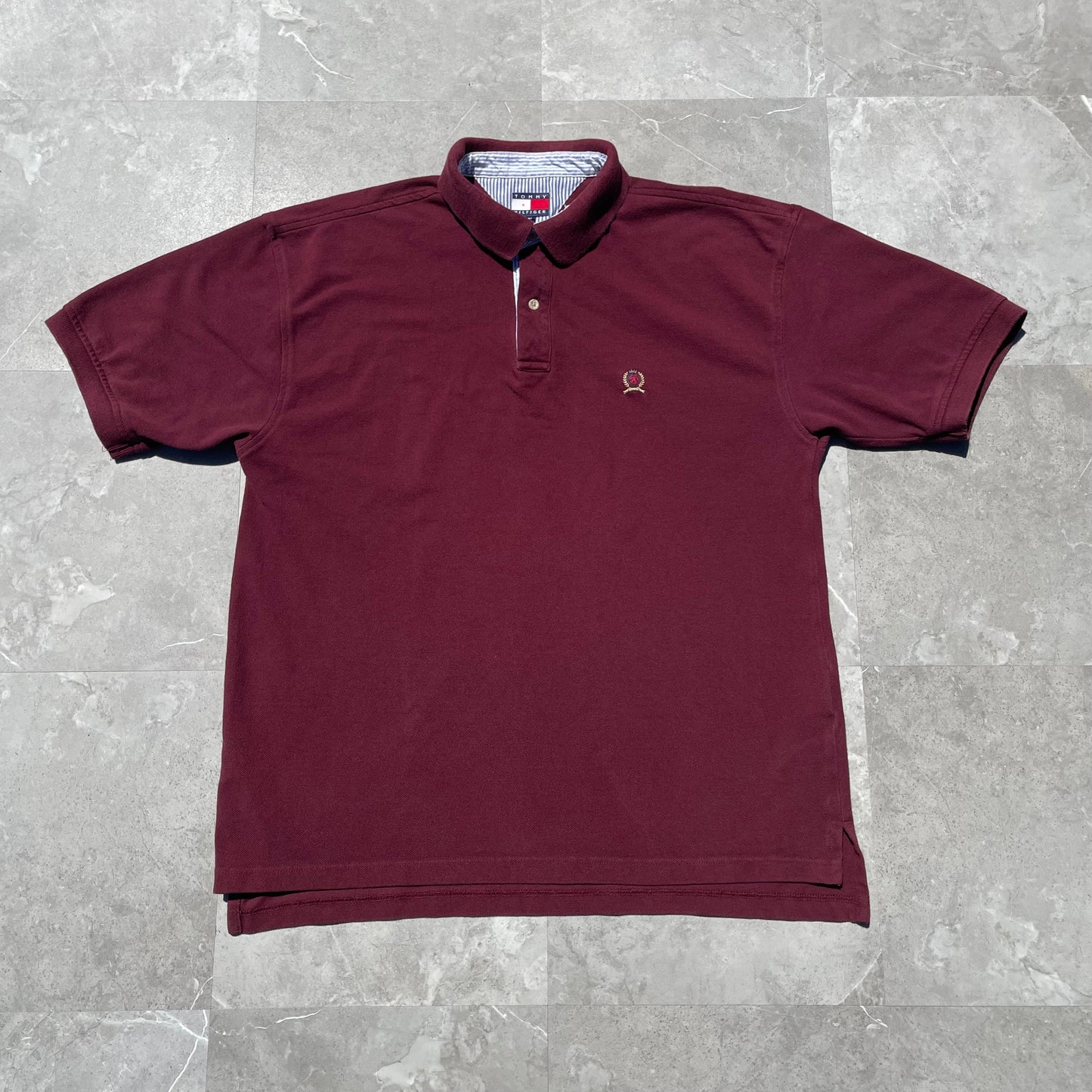 90s Tommy Hilfiger Burgundy Polo Shirt KiiChain Clothing