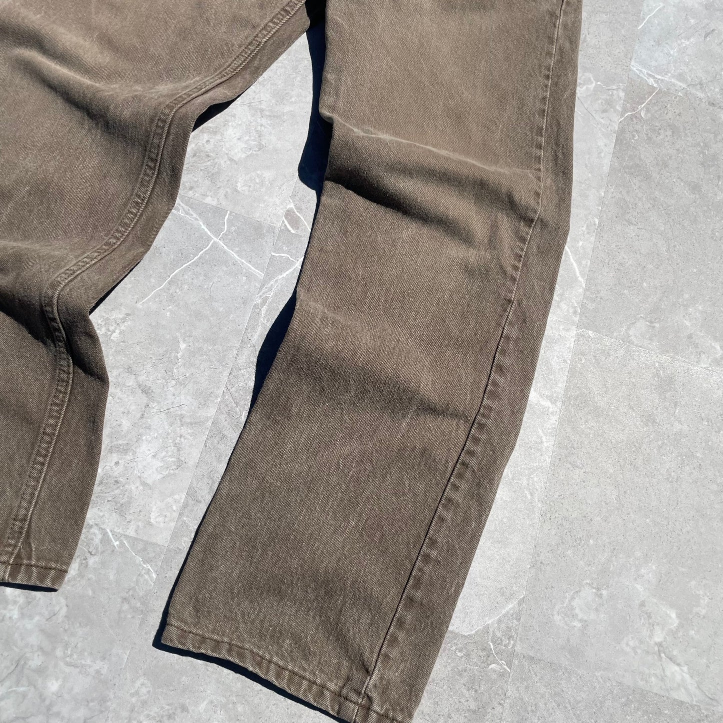 00s Lee Brown Wash Denim 38x32 KiiChain Clothing