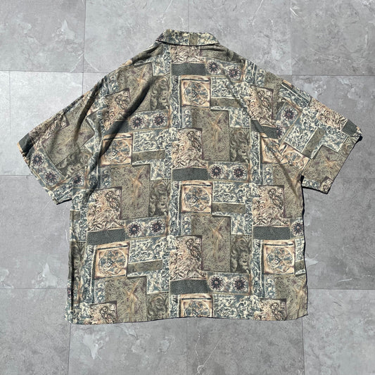 90s Claiborne Printed Graphic Rayon/Linen Short Sleeve Shirt (XL) KiiChain Clothing
