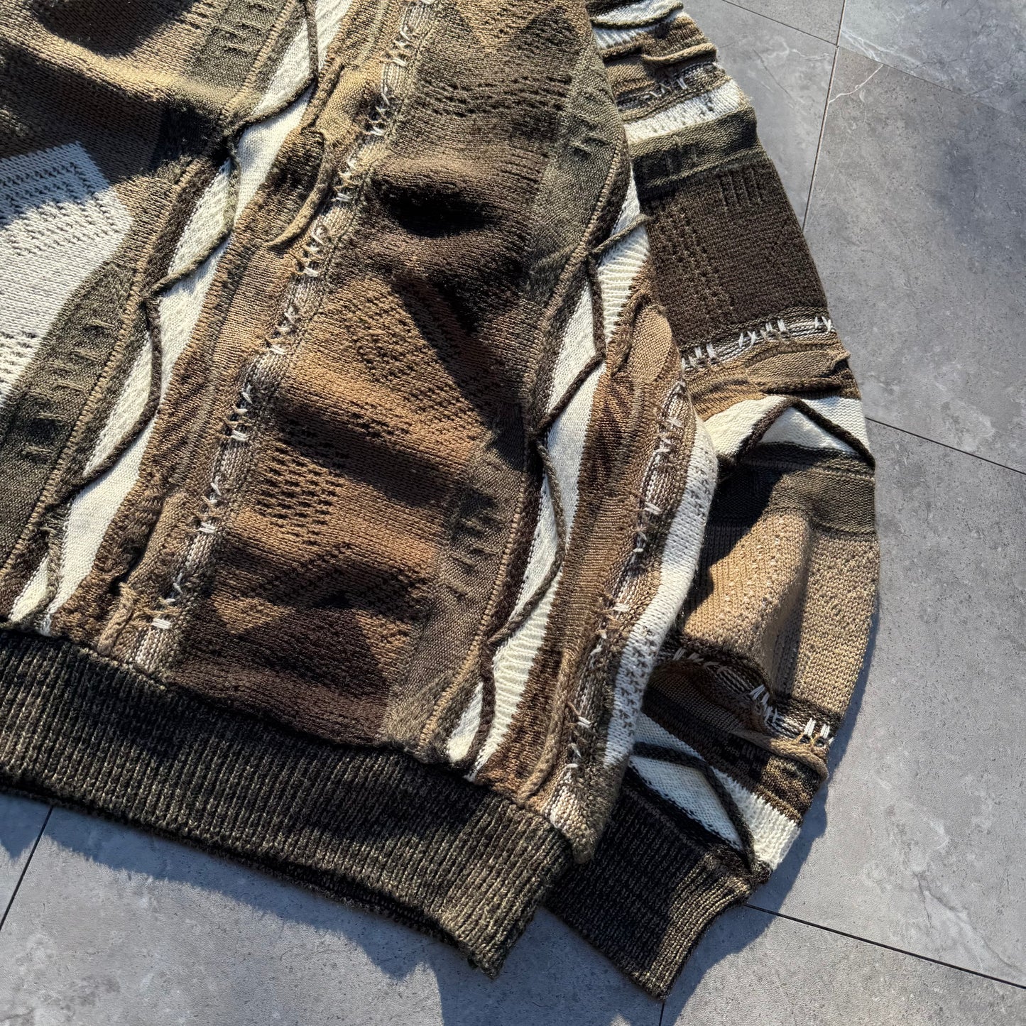 90s Le Tigre Coogi-Style 3D Design Knit