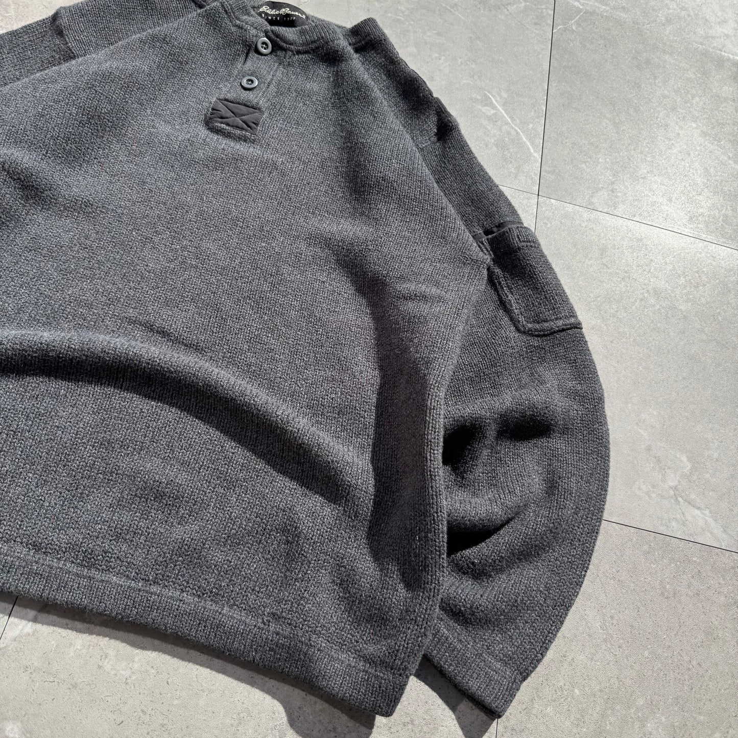 00s Eddie Bauer Made in UK Gray Henley Neck Cotton Knit