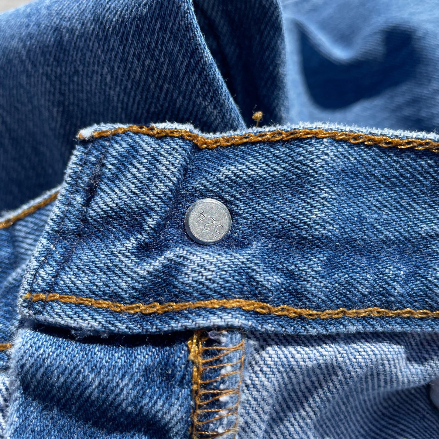 90s Levi's 501xx Made in USA Cropped Denim 36x38 KiiChain Clothing