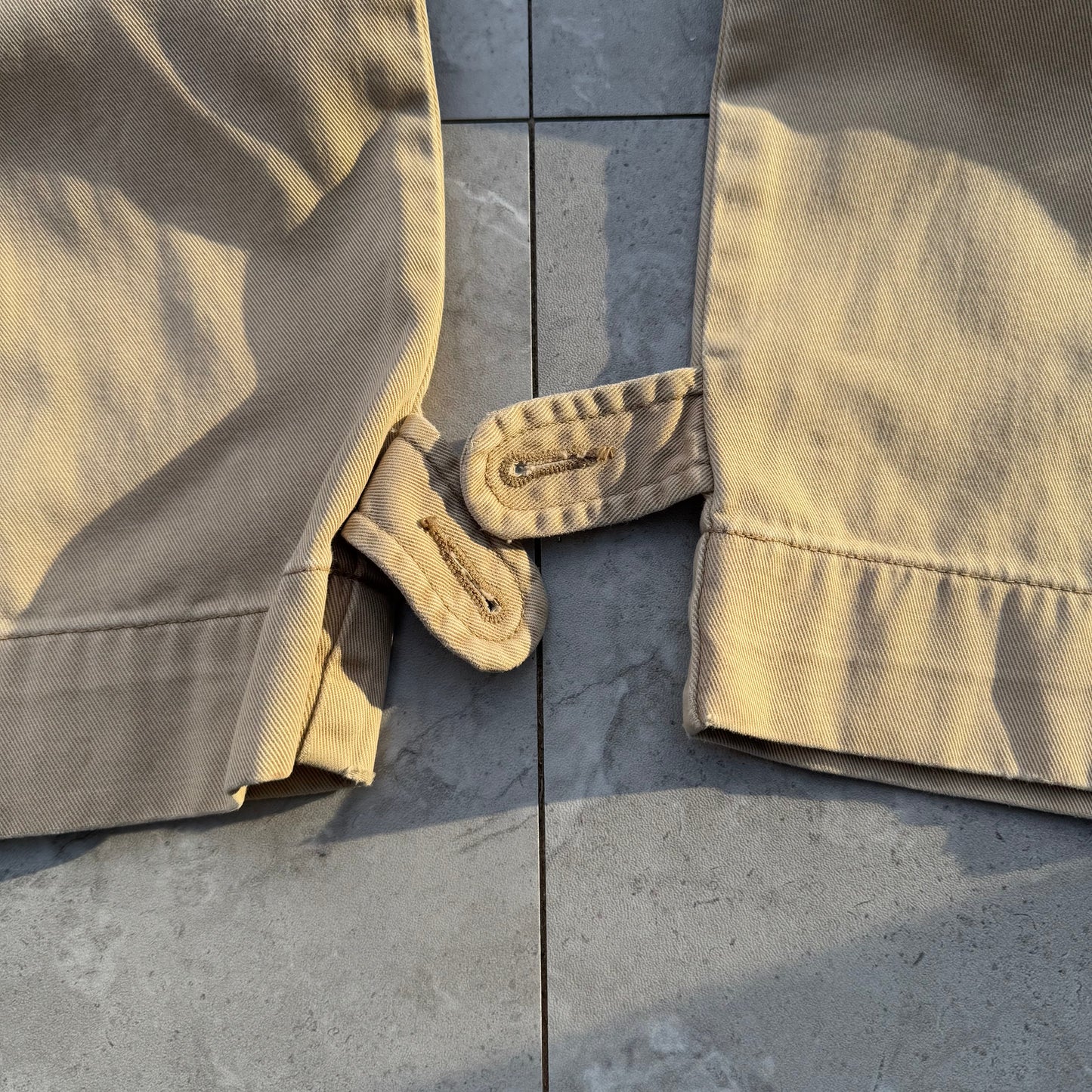 90s-00s Polo by Ralph Lauren Polo Chino Cream/Beige Cargo Pants 35x30 KiiChain Clothing