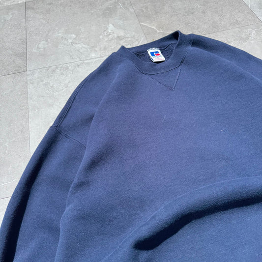 90s Russell Athletic Navy Crewneck Sweatshirt KiiChain Clothing