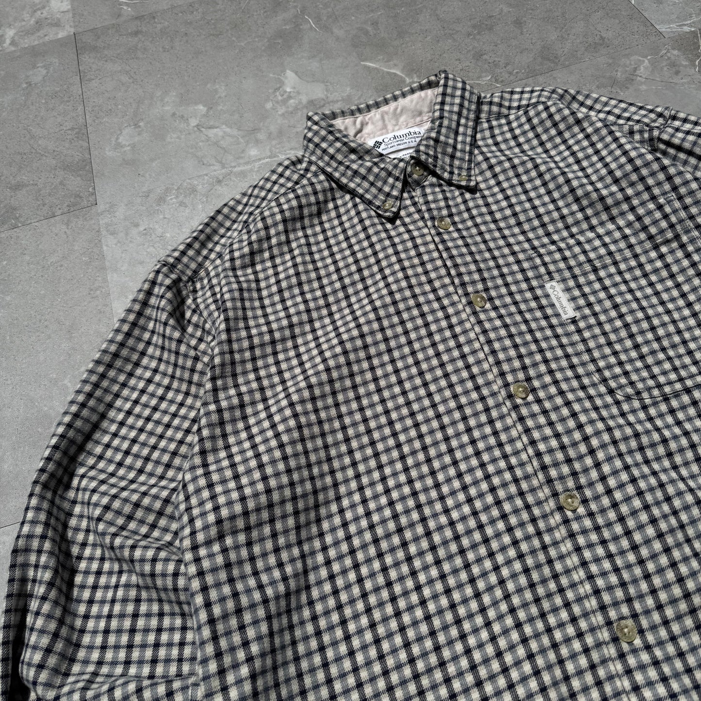 00s Columbia Checkered Button Down Shirt KiiChain Clothing