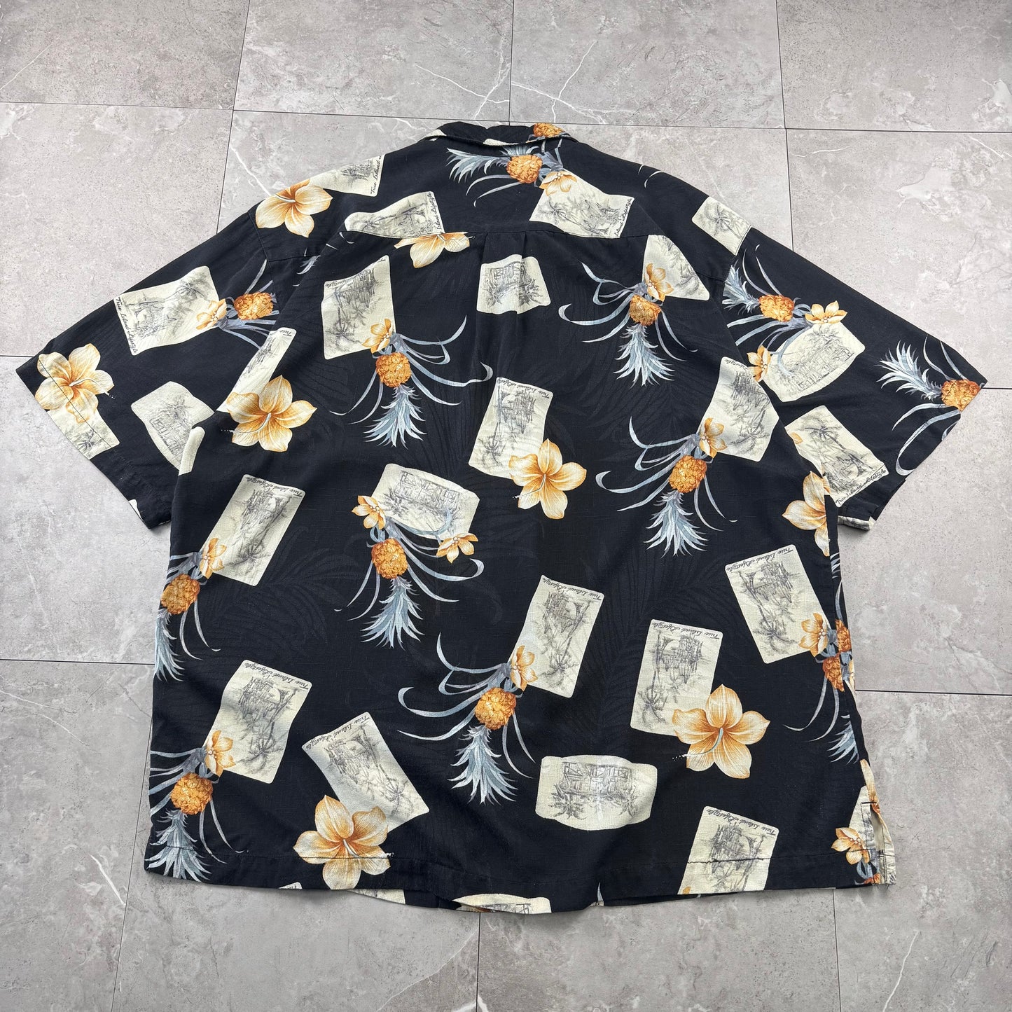 00s Jamaica Jaxx 100% Silk Black Floral Hawaiian Shirt
