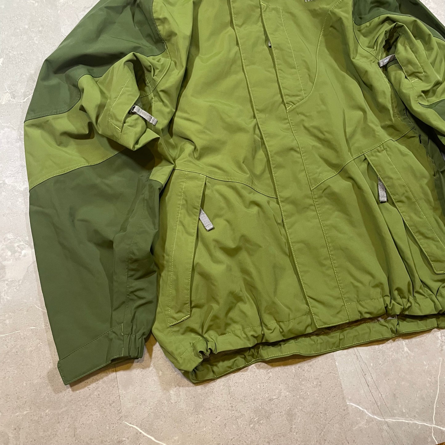 00s The North Face Shell Jacket