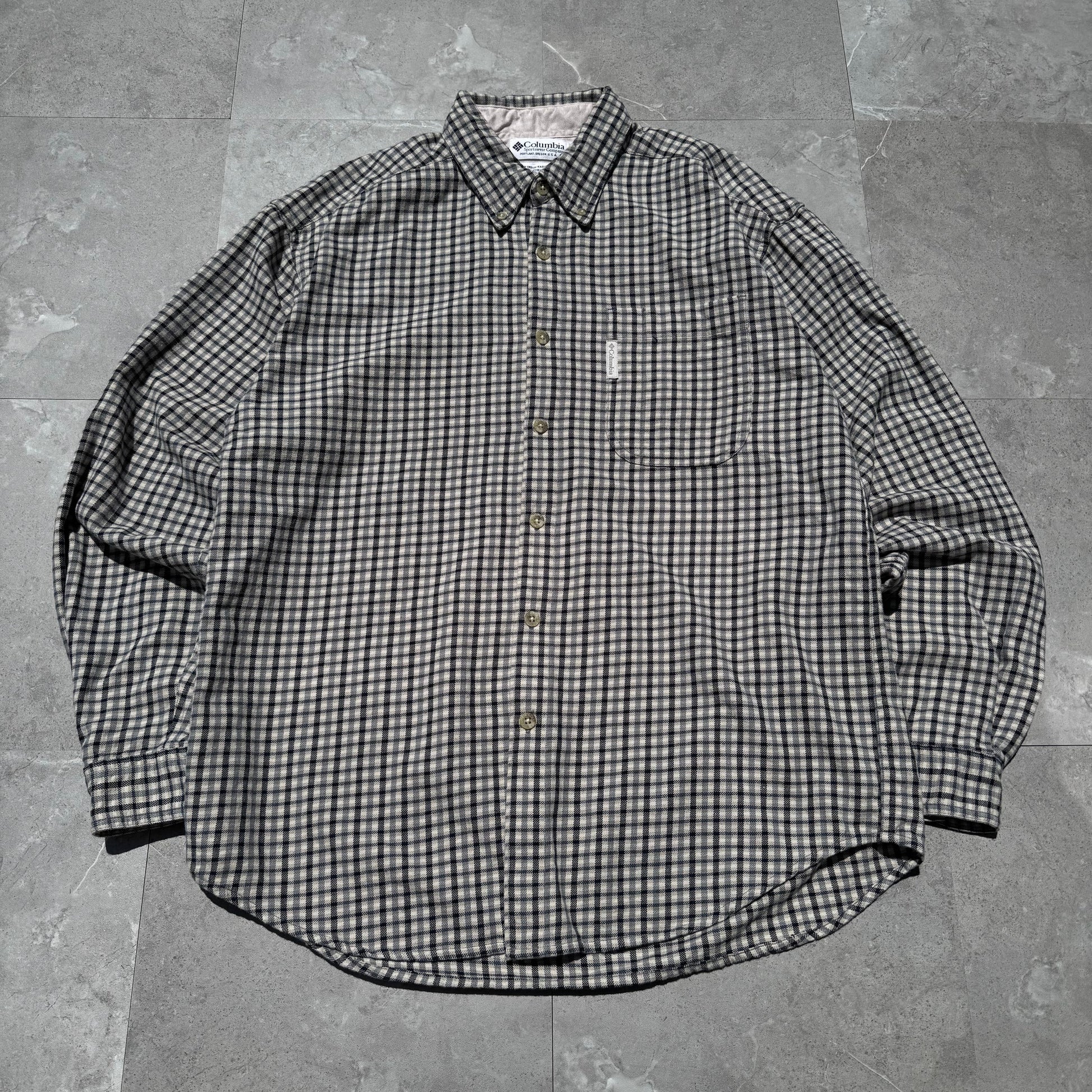 00s Columbia Checkered Button Down Shirt KiiChain Clothing