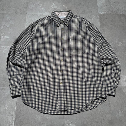 00s Columbia Checkered Button Down Shirt KiiChain Clothing