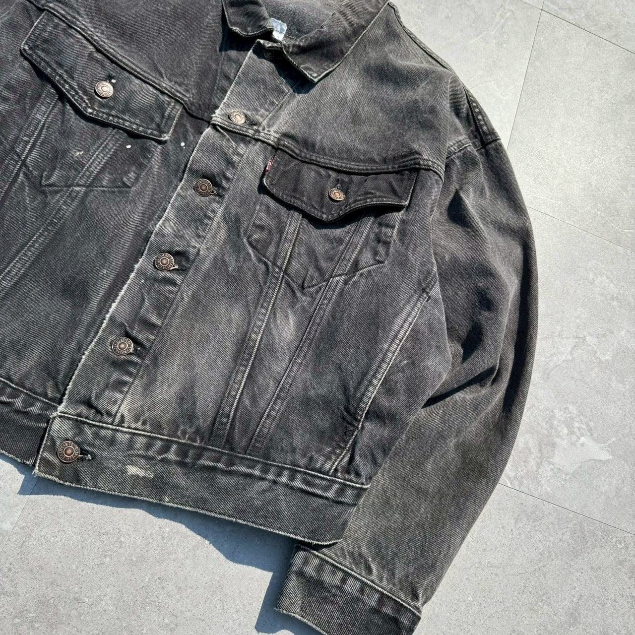90s-00s Levi’s Black Denim Jacket