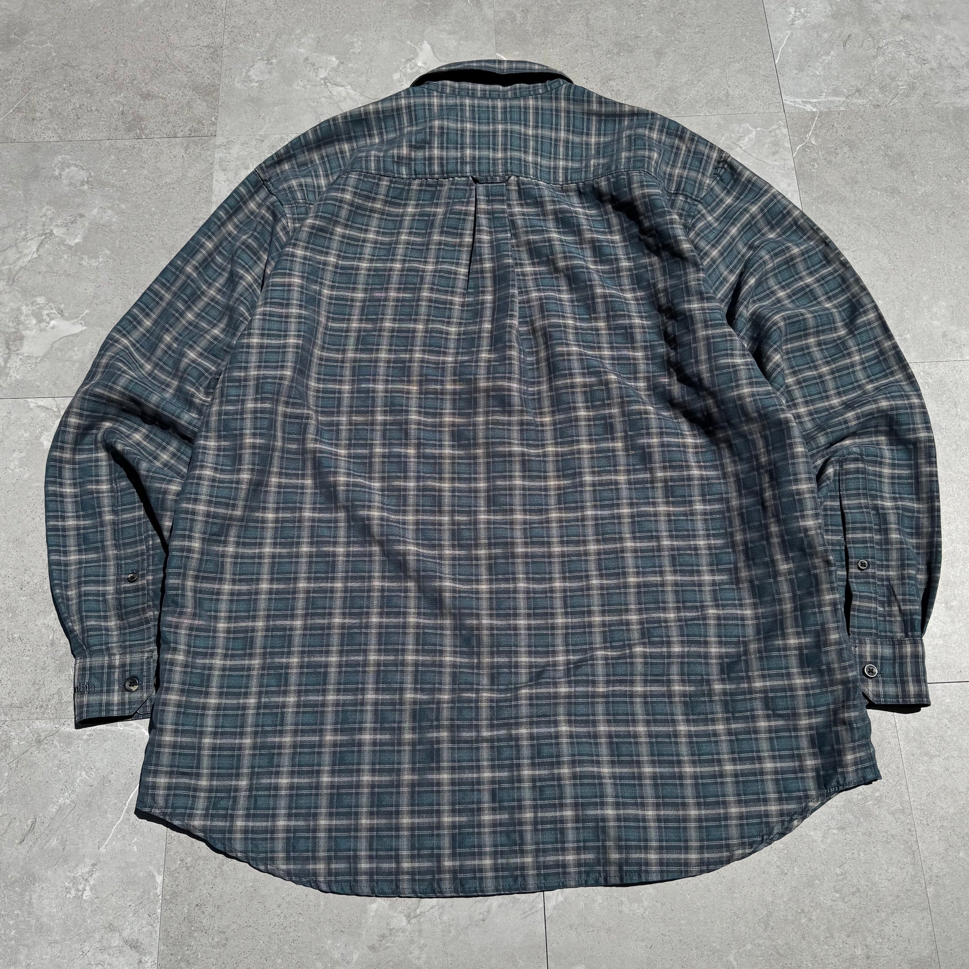 00s Columbia Checkered Zip-Pocket Shirt KiiChain Clothing