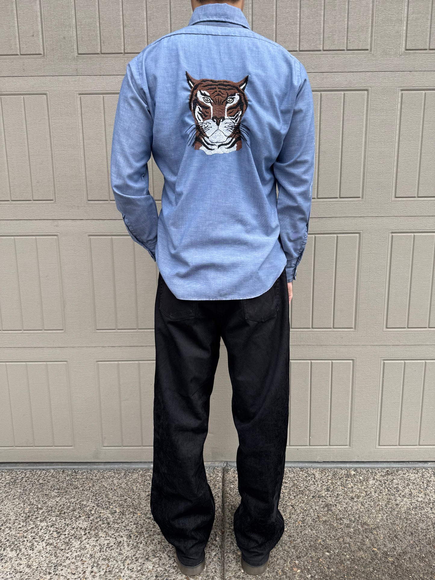 90s Levi's Orange Tab Tiger Embroidered Graphic Dual Pocket Shirt