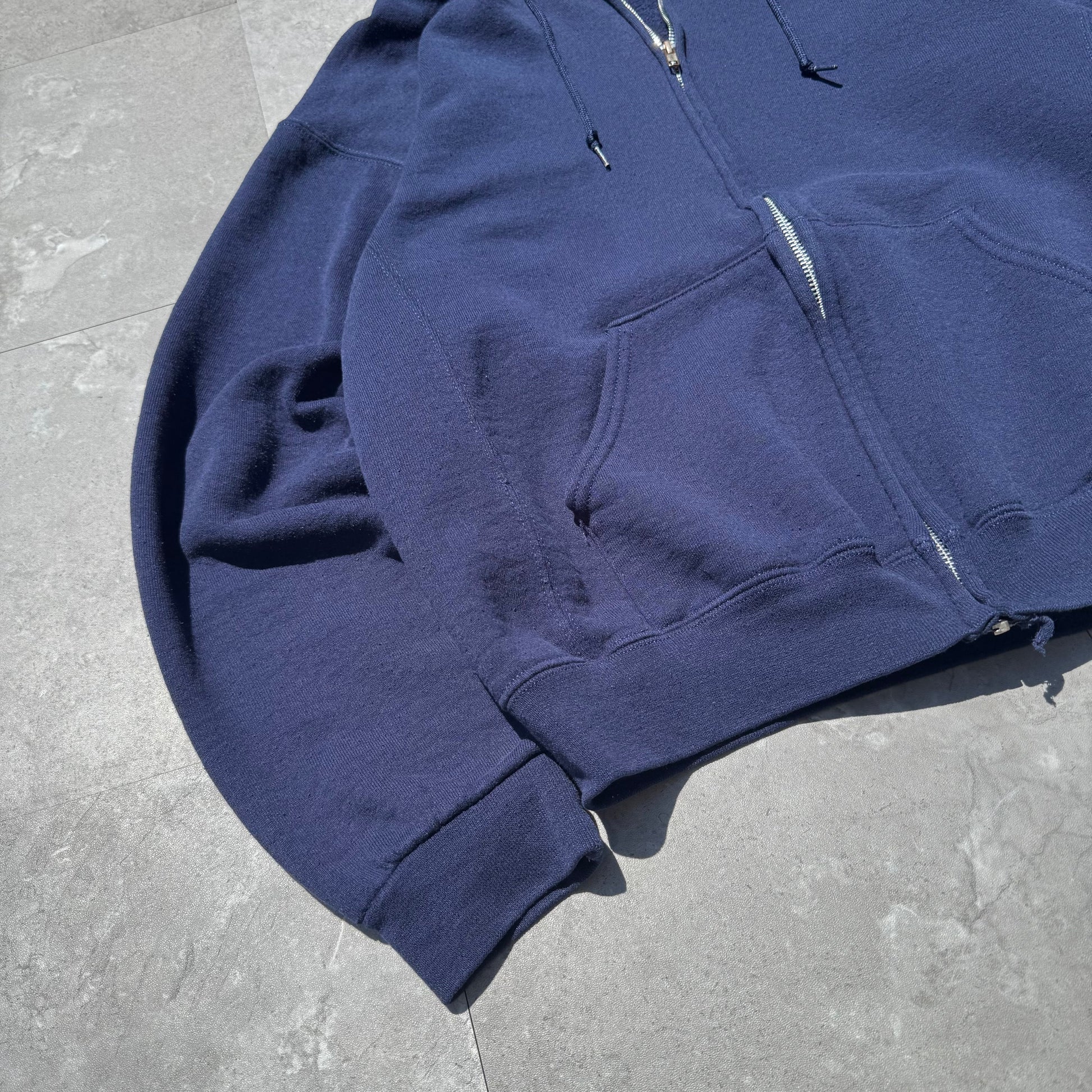 00s Russell Athletic Zip-Up Navy Hoodie KiiChain Clothing