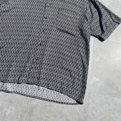 90s Natural Issue Black Pattern Short Sleeve Shirt