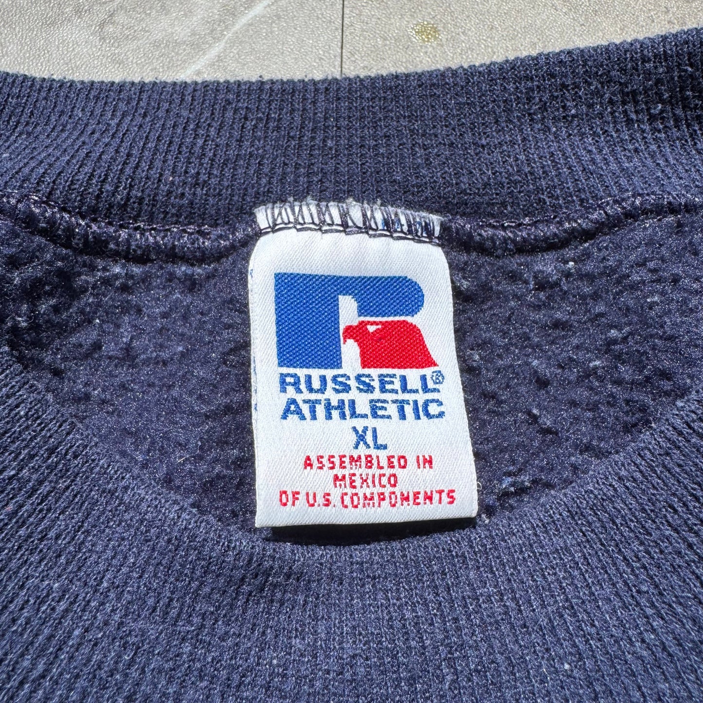 90s Russell Athletic Navy Crewneck Sweatshirt KiiChain Clothing
