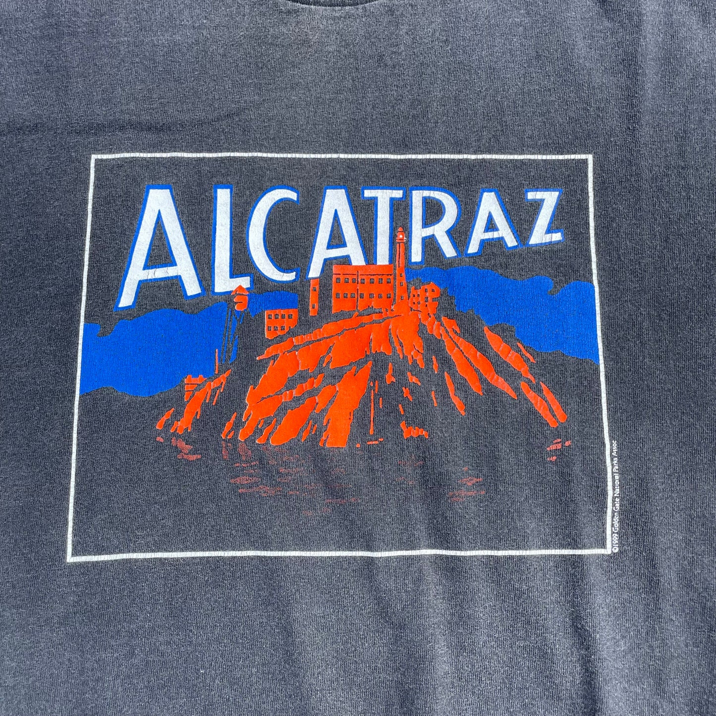 90s Hanes Alcatraz 1999 Faded Graphic T-Shirt