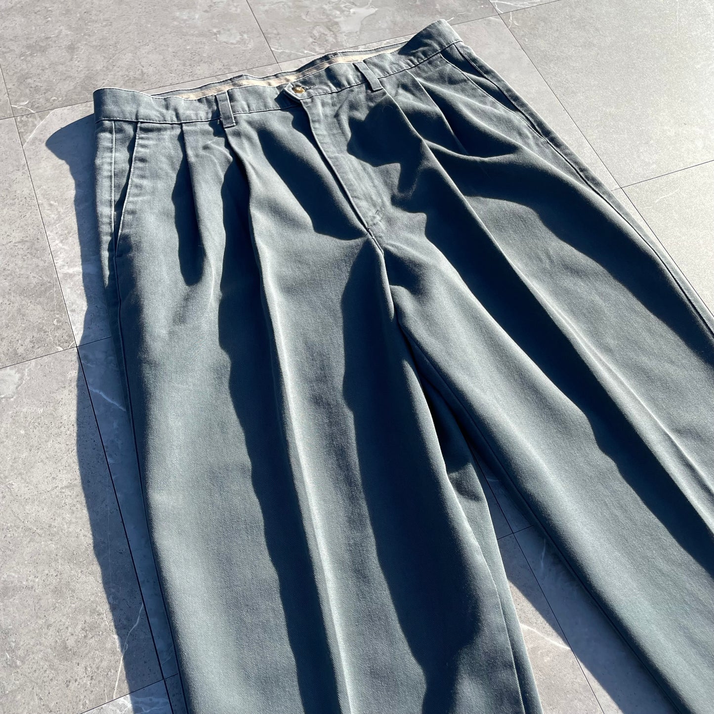 90s Dockers Made in USA Two-Tuck Pleated Stone Gray Chino Pants 36x32