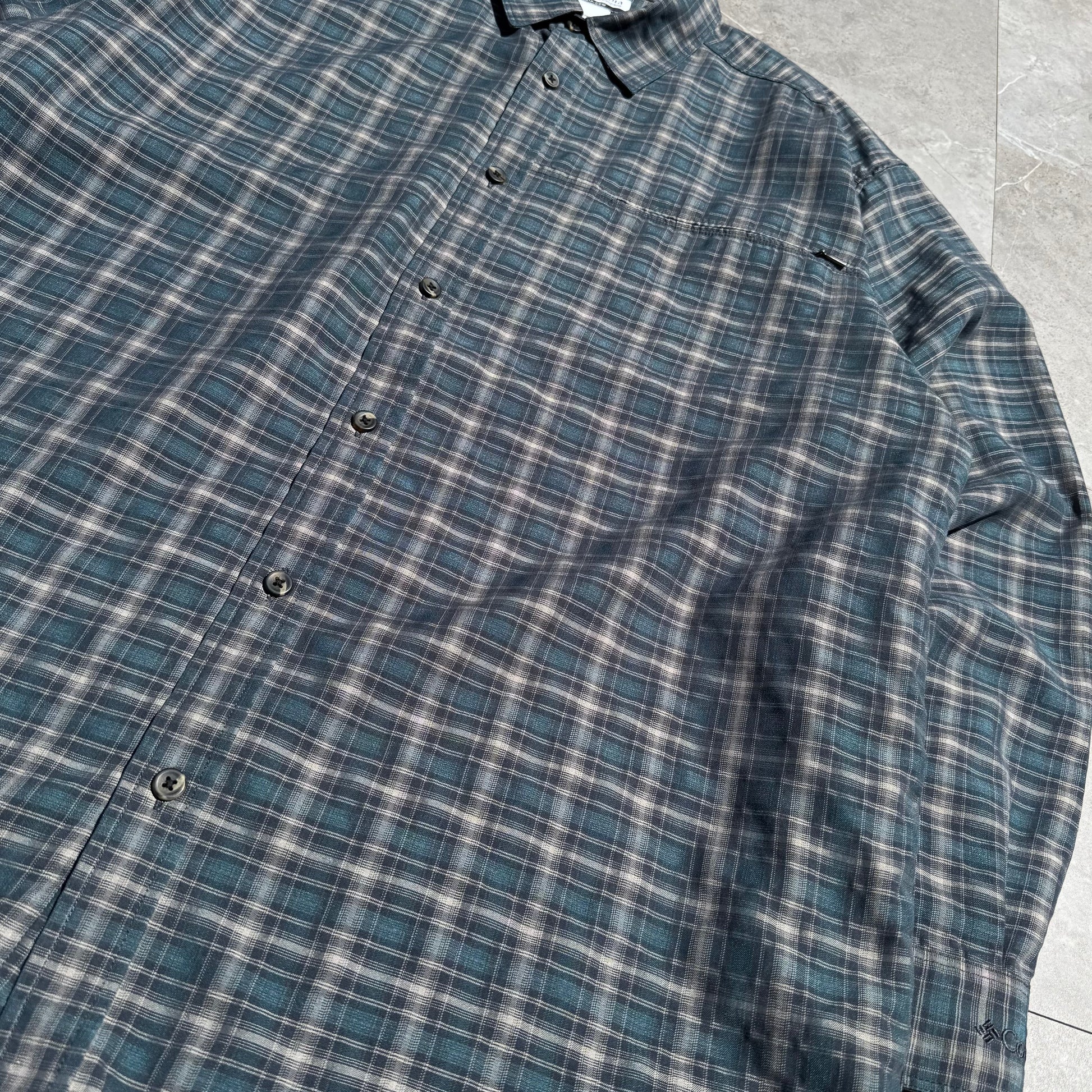 00s Columbia Checkered Zip-Pocket Shirt KiiChain Clothing