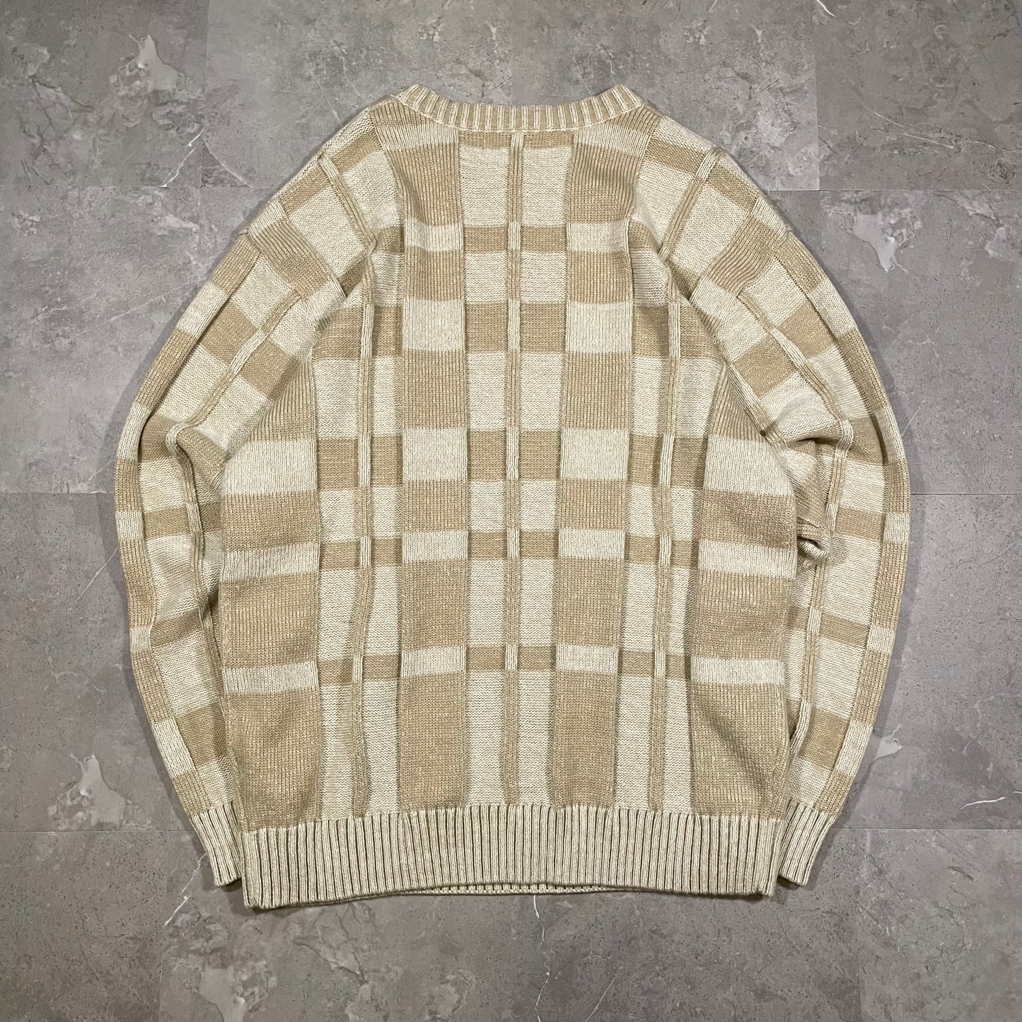 90s Munsingwear 3D Design Acrylic Knitted Sweater