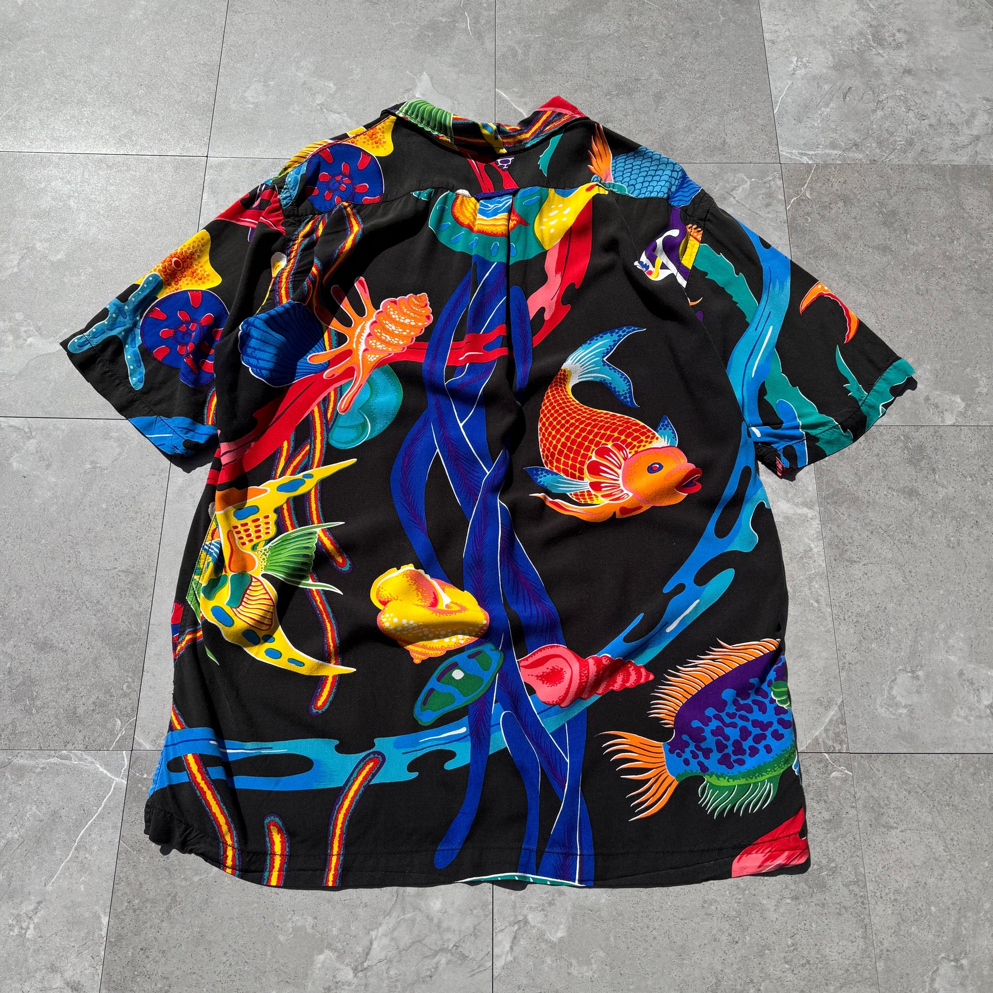 90s-00s Ralph Lauren “Caldwell” 100% Viscose Rare Fish Open Collar Shirt KiiChain Clothing