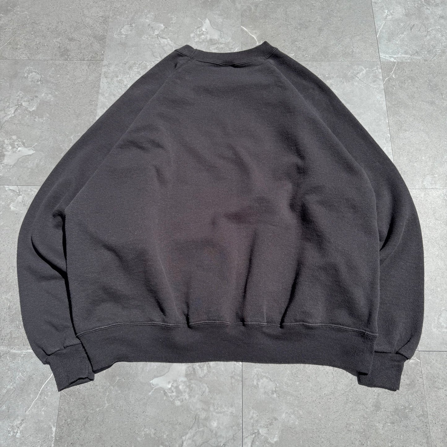 90s Hanes Hard Rock Cafe New Orleans Made in USA Black Crewneck Sweatshirt KiiChain Clothing