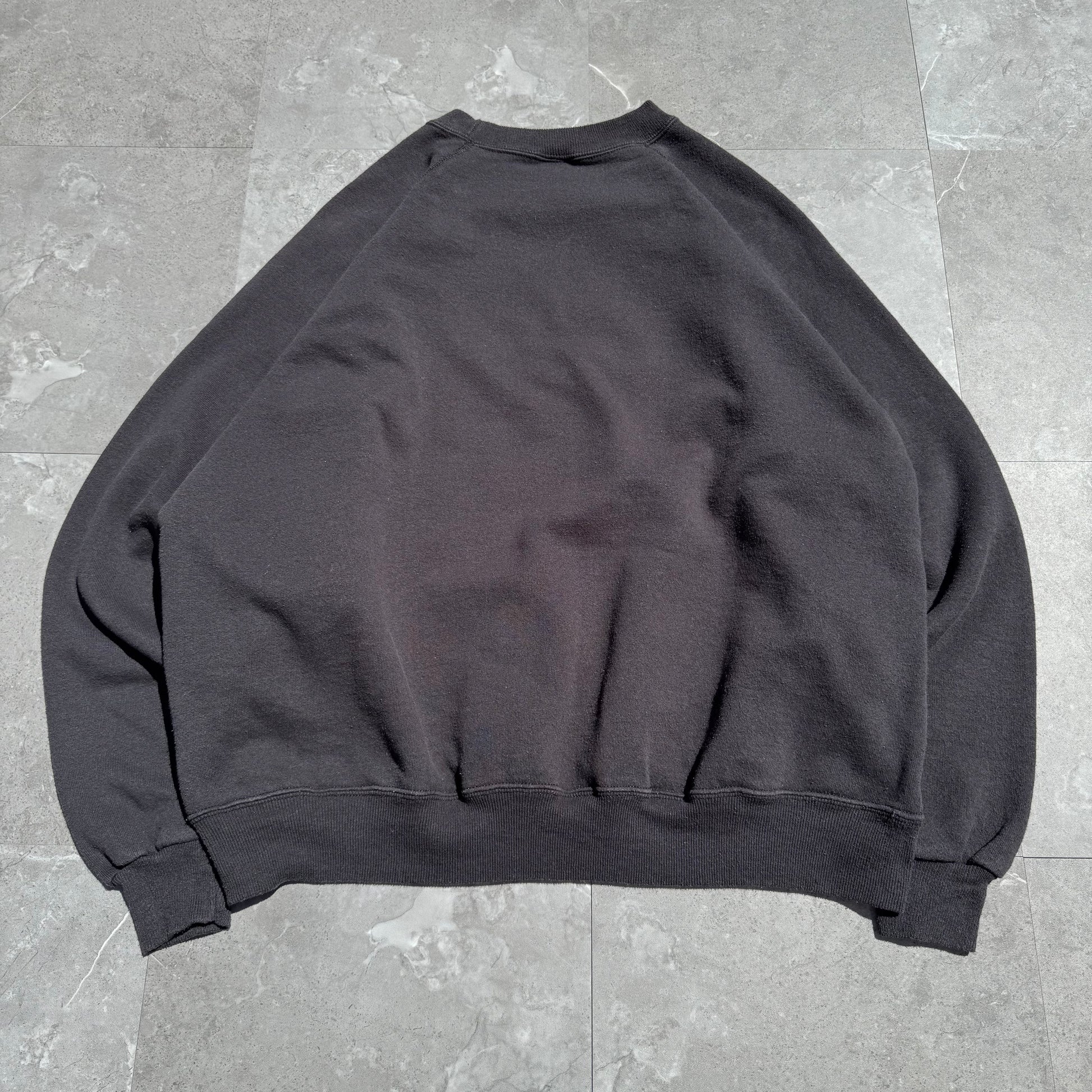 90s Hanes Hard Rock Cafe New Orleans Made in USA Black Crewneck Sweatshirt KiiChain Clothing