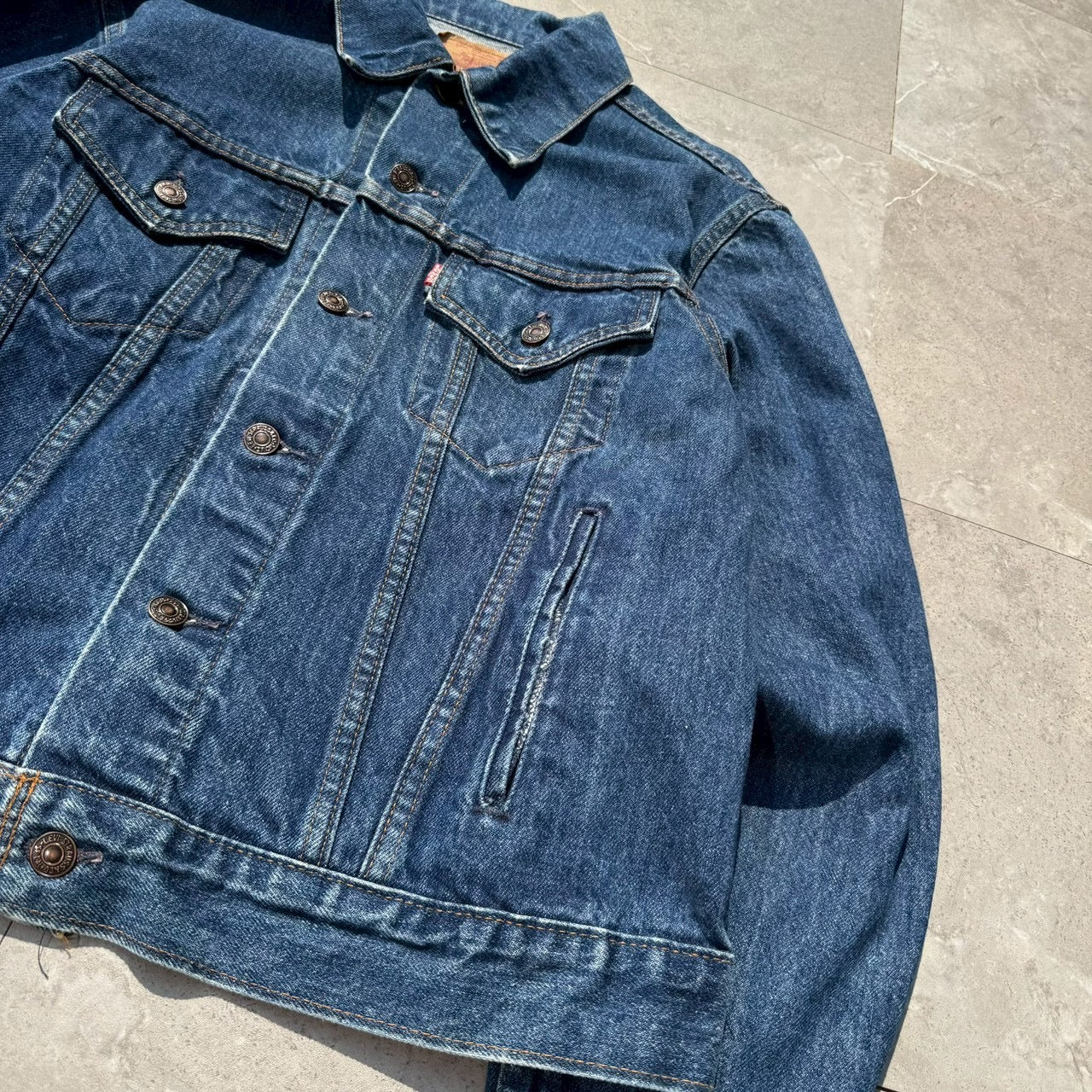 80s Levi’s 70506 Type III Made in Canada Dark Blue Denim Jacket