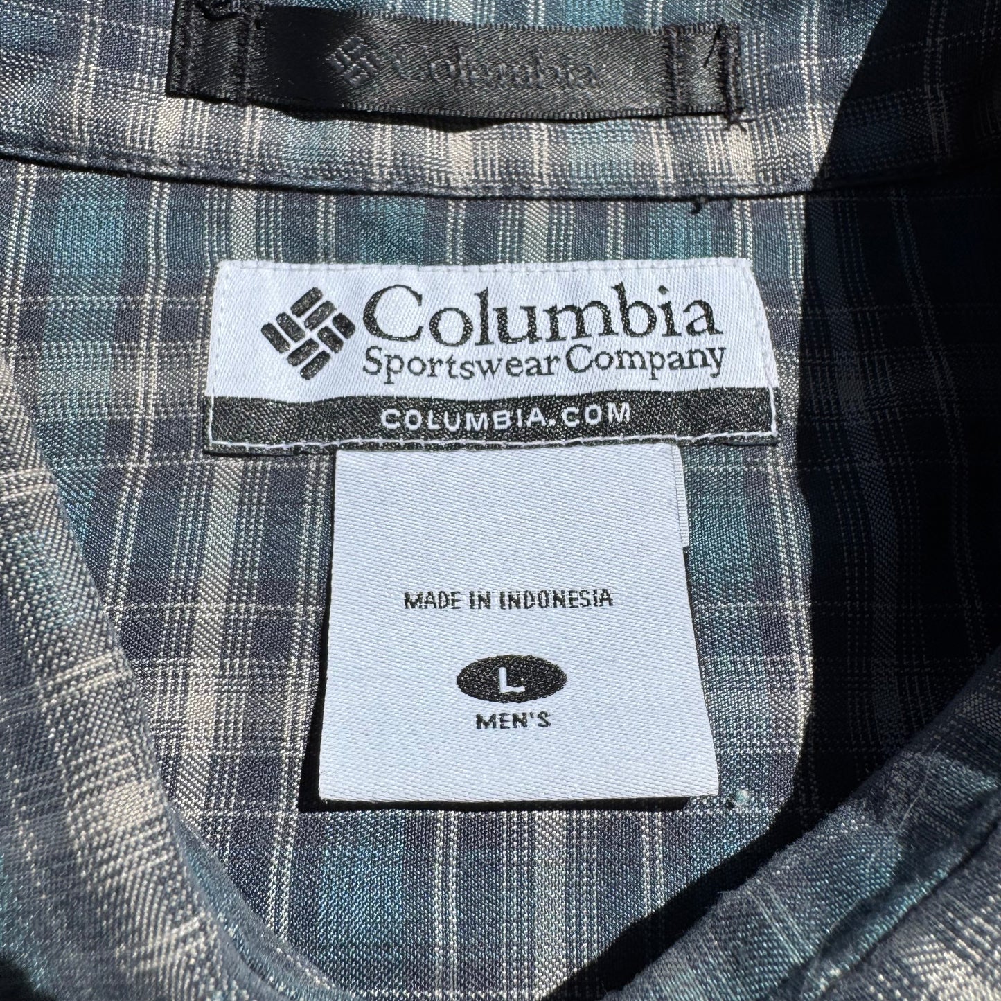 00s Columbia Checkered Zip-Pocket Shirt KiiChain Clothing