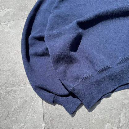 90s Russell Athletic Navy Crewneck Sweatshirt KiiChain Clothing