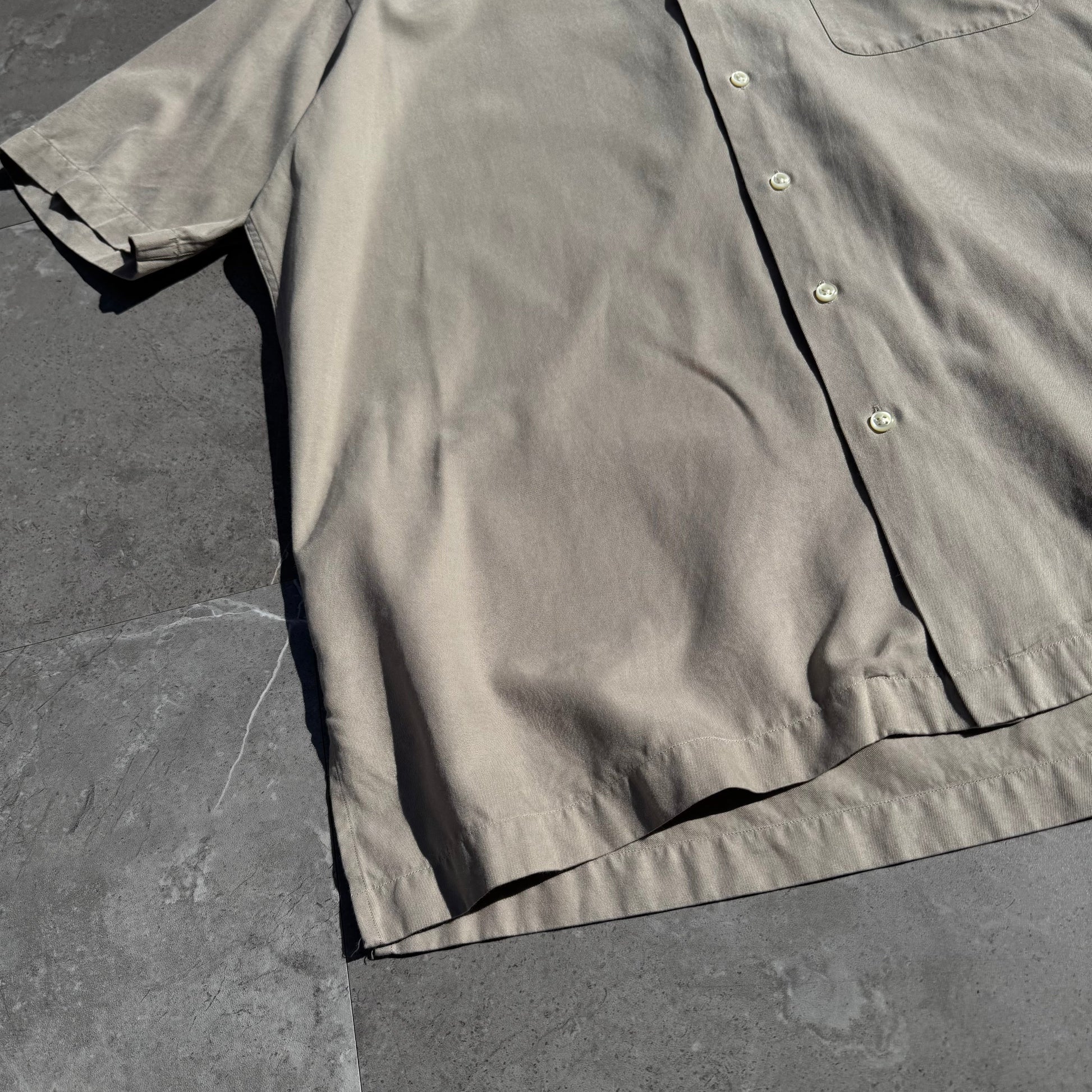 90s-00s Ralph Lauren “Caldwell” No-Pony Beige Silk x Cotton Open Collar Shirt KiiChain Clothing