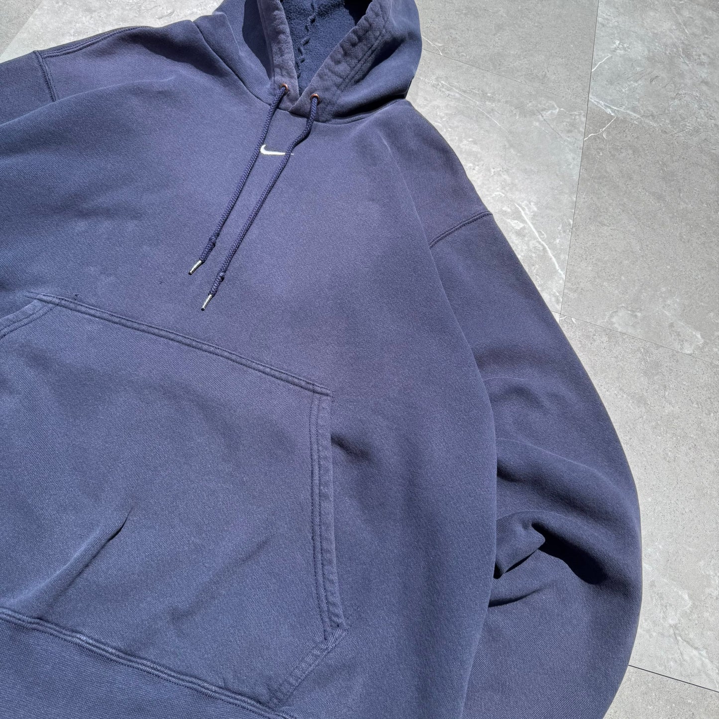 90s-00s Nike Center Logo Sun-Faded Navy Hoodie KiiChain Clothing