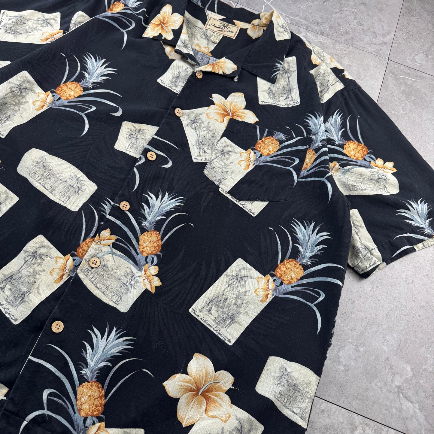 00s Jamaica Jaxx 100% Silk Black Floral Hawaiian Shirt