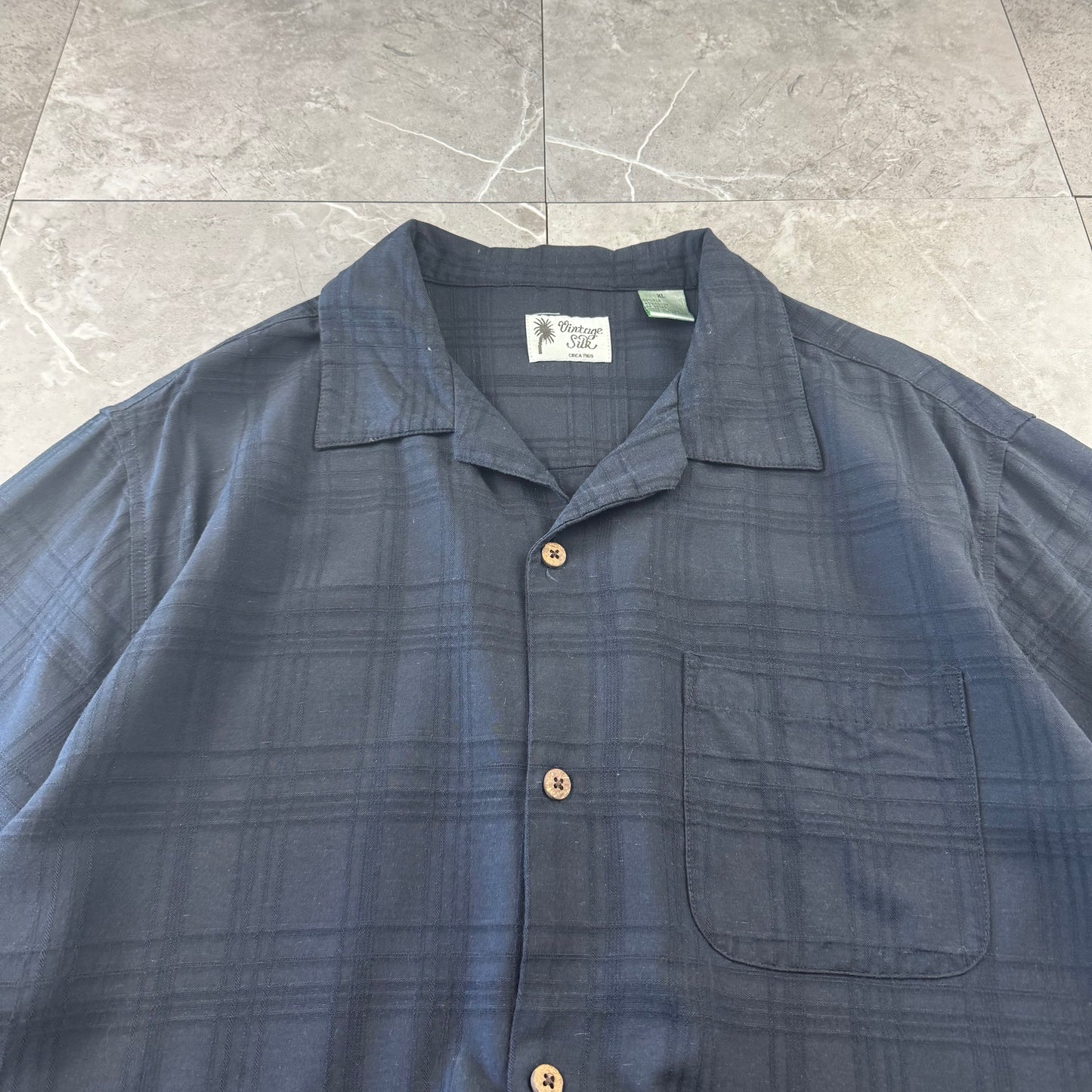 80s-90s Vintage Silk Black 3D Checkered 100% Silk Open collar Shirt XL