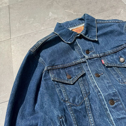 80s Levi’s 70506 Type III Made in Canada Dark Blue Denim Jacket