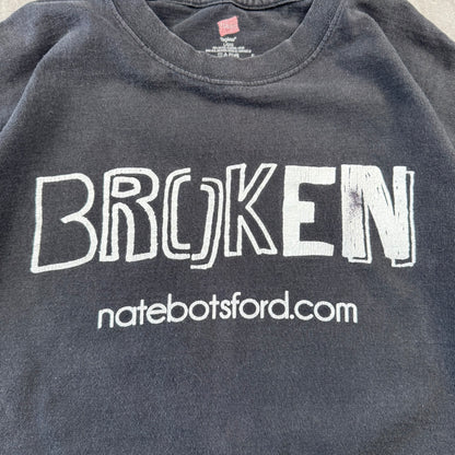 00s Hanes Broken Black Graphic T-Shirt