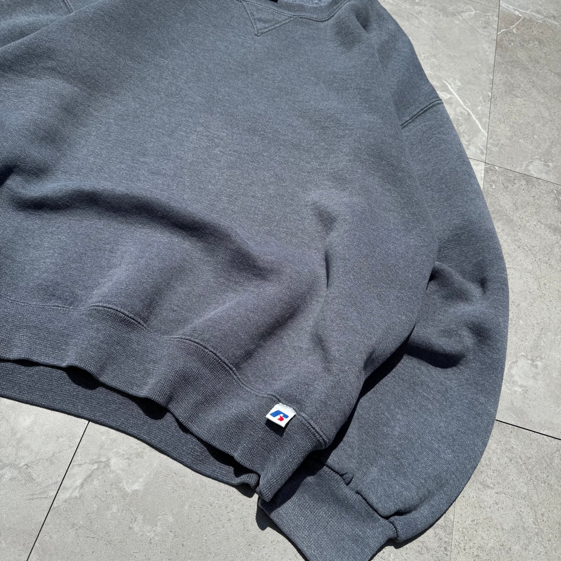 90s Russell Athletic Dark Gray Crewneck Sweatshirt KiiChain Clothing