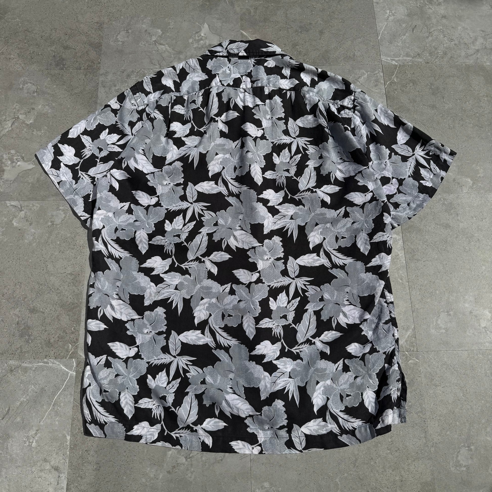 90s-00s Ralph Lauren “Forrest” 100% Linen Black Floral Open Collar Shirt KiiChain Clothing