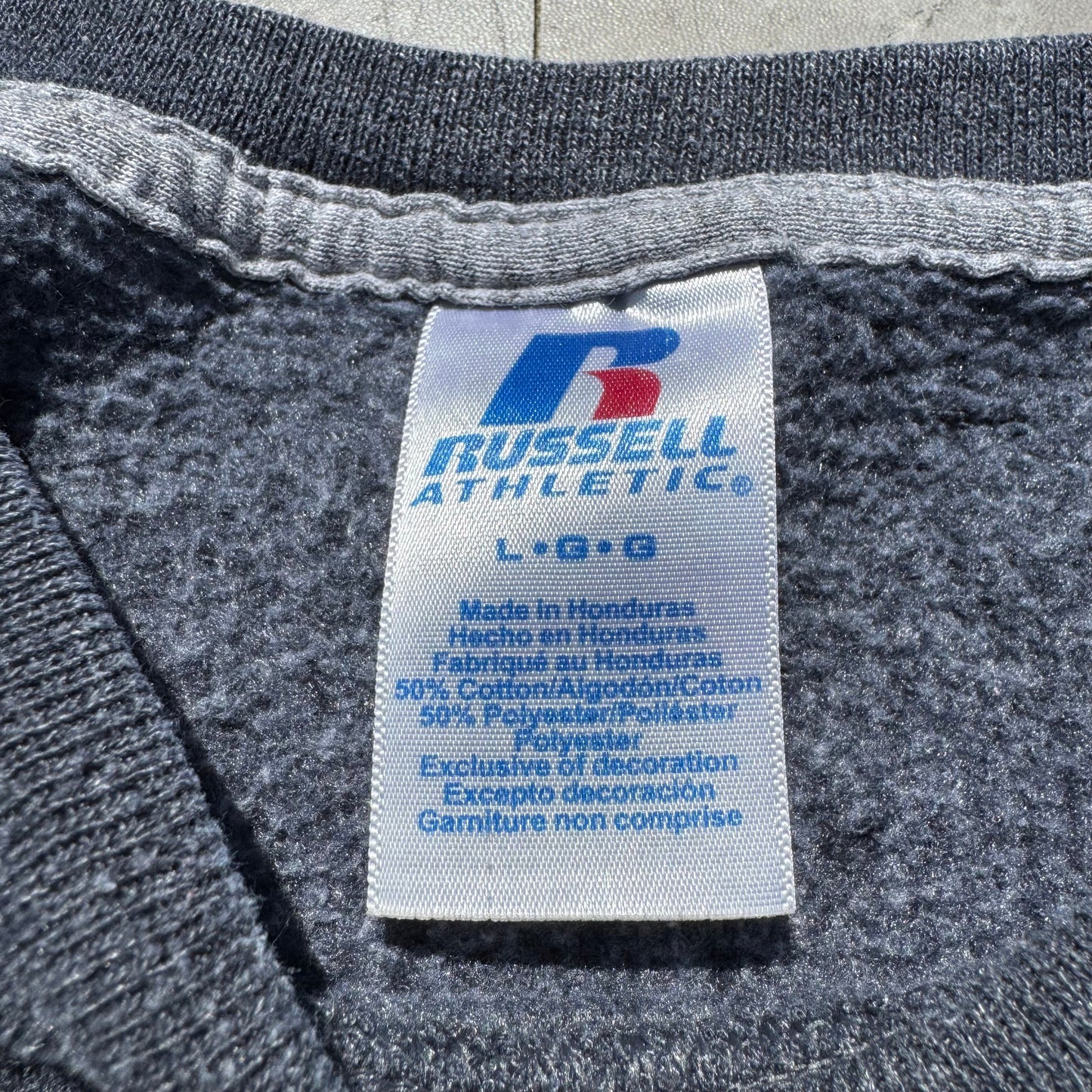 00s Russell Athletic Dark Gray Sweatshirt KiiChain Clothing