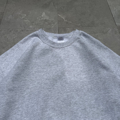 00s Gildan Gray Crewneck Sweatshirt KiiChain Clothing