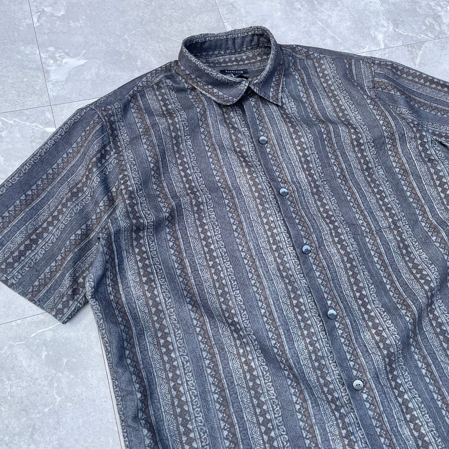 00s Van Heusen Striped Short Sleeve Shirt