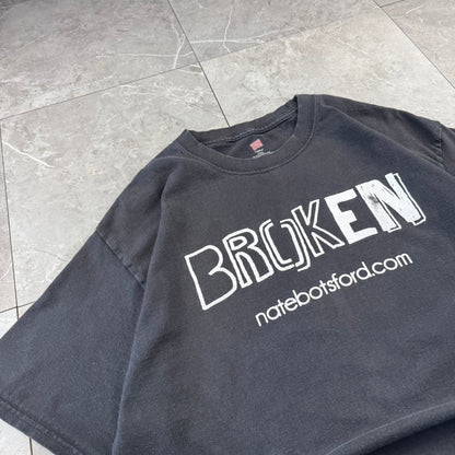 00s Hanes Broken Black Graphic T-Shirt