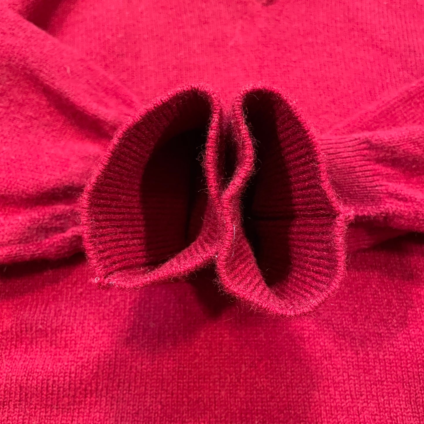 60s-70s Ballantyne Made in Scotland Cashmere V-Neck Sweater