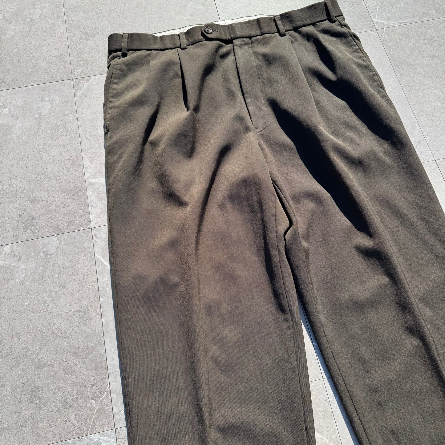 90s-00s Brooks Brothers Made in Canada Two-Tuck Pleated Wool Slacks