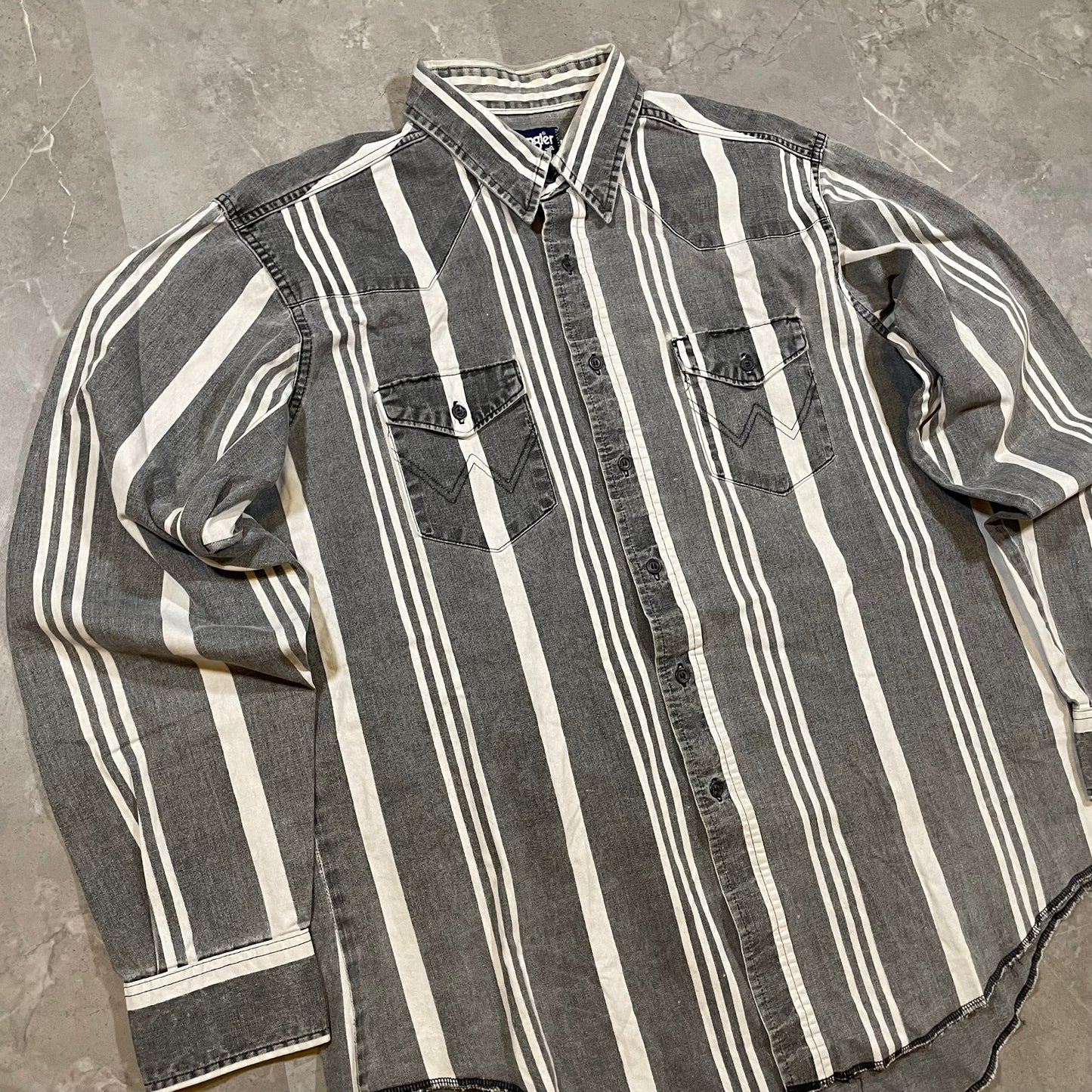 80s Wrangler X-Long Tails Made in USA Gray Striped Western Shirt